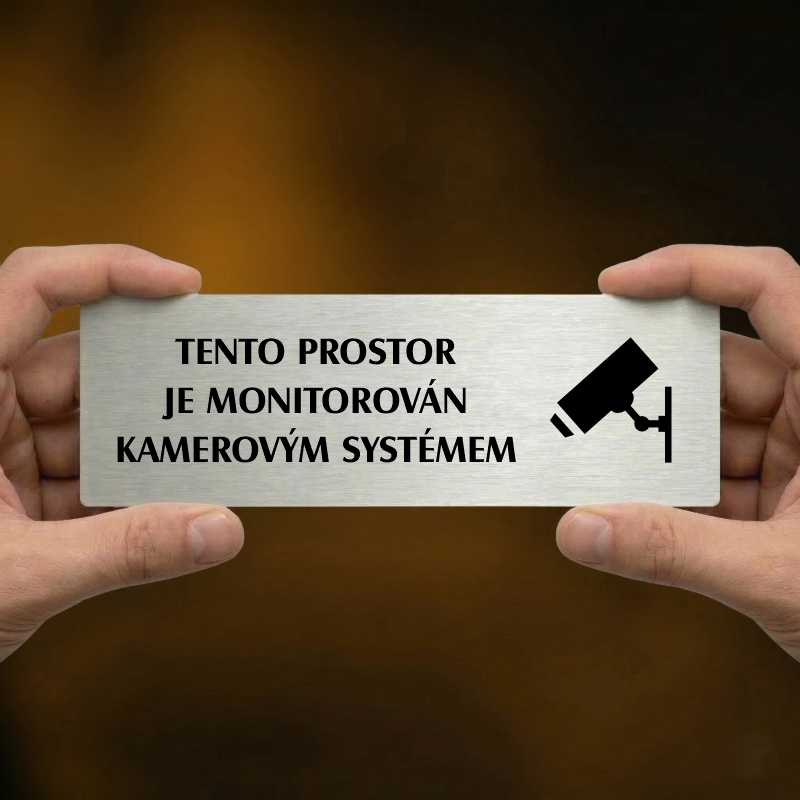 Kamera, 240x79mm, zlatá popiska s rámečkem