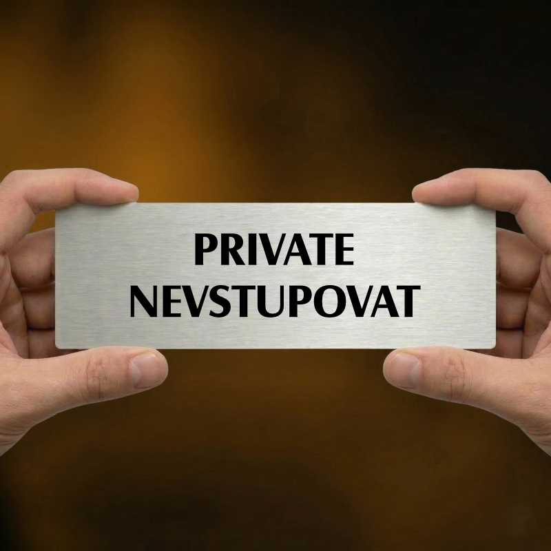 Private, 200x66mm, stříbrná popiska s dvojtým rámečkem