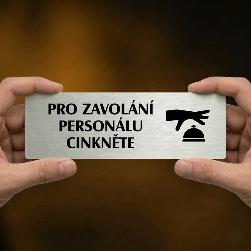 Volání personálu, 240x79mm, zlatá popiska s okrasným rámečkem  