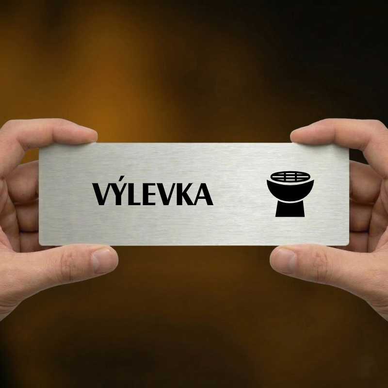 Výlevka, 240x79mm, zlatá popiska s okrasným rámečkem  