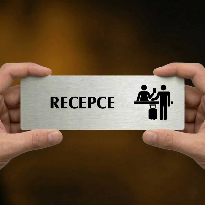 Recepce, 240x79mm, zlatá popiska s dvojtým rámečkem