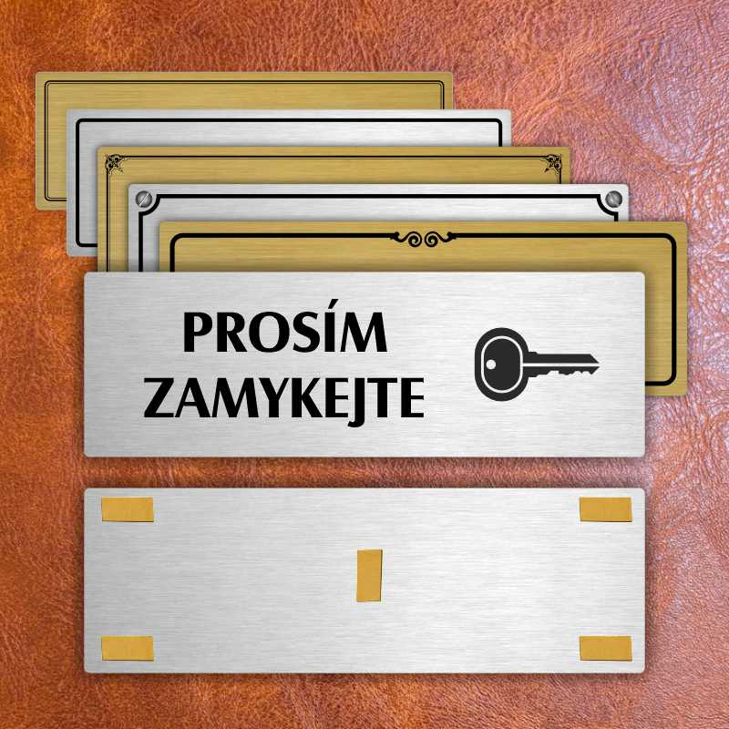 Prosím zamykejte, 240x79mm, zlatá popiska s dvojtým rámečkem