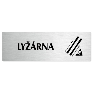 Lyžárna, stříbrná popiska na dveře