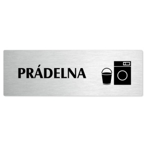 Prádelna, stříbrná popiska na dveře