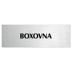 Boxovna, stříbrná popiska na dveře