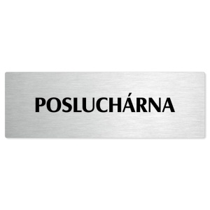Posluchárna, stříbrná popiska na dveře