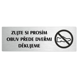 Zujte se, stříbrná popiska na dveře