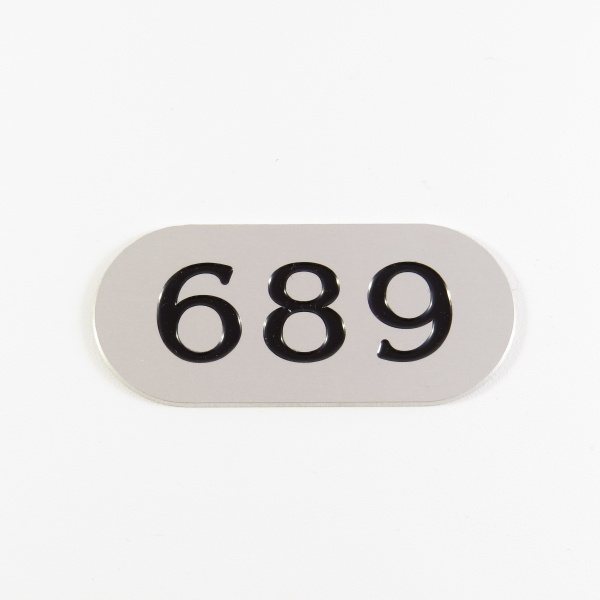 Číslo na dveře typ 8 – stříbrné matné, barvené, 60x27mm